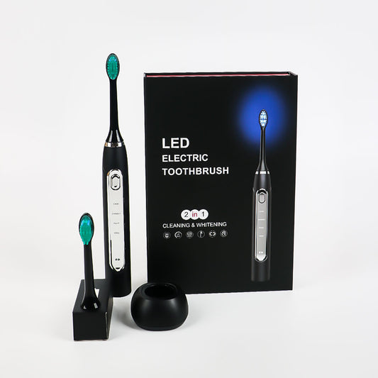 מברשת השיניים היחידה שמצחצחת ומלבינה בו-זמנית (דור 2)