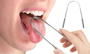 מנקה לשון למניעת ריח רע ושמירה על בריאות הפה